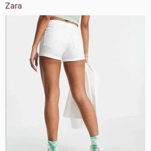 💰3/$30ZARA white jean shorts